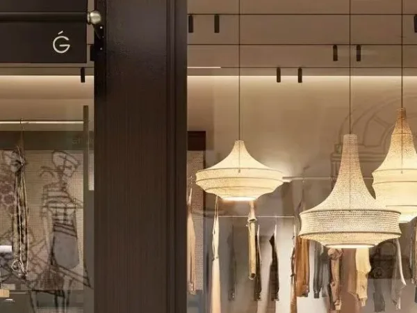 THIẾT KẾ NỘI THẤT CỬA HÀNG QUẦN ÁO