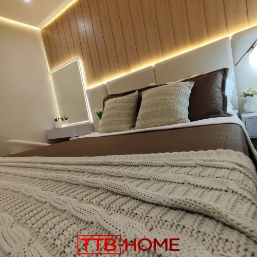 Giường bọc nệm cao cấp TTB18