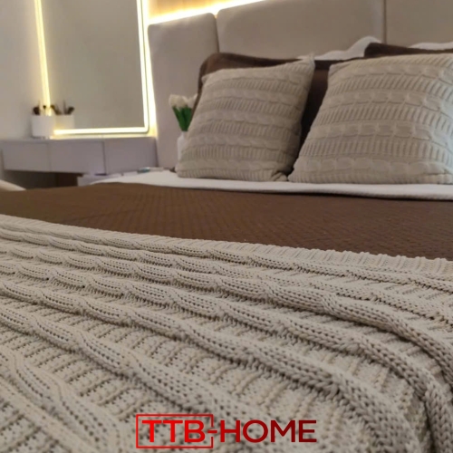 Giường bọc nệm cao cấp TTB18